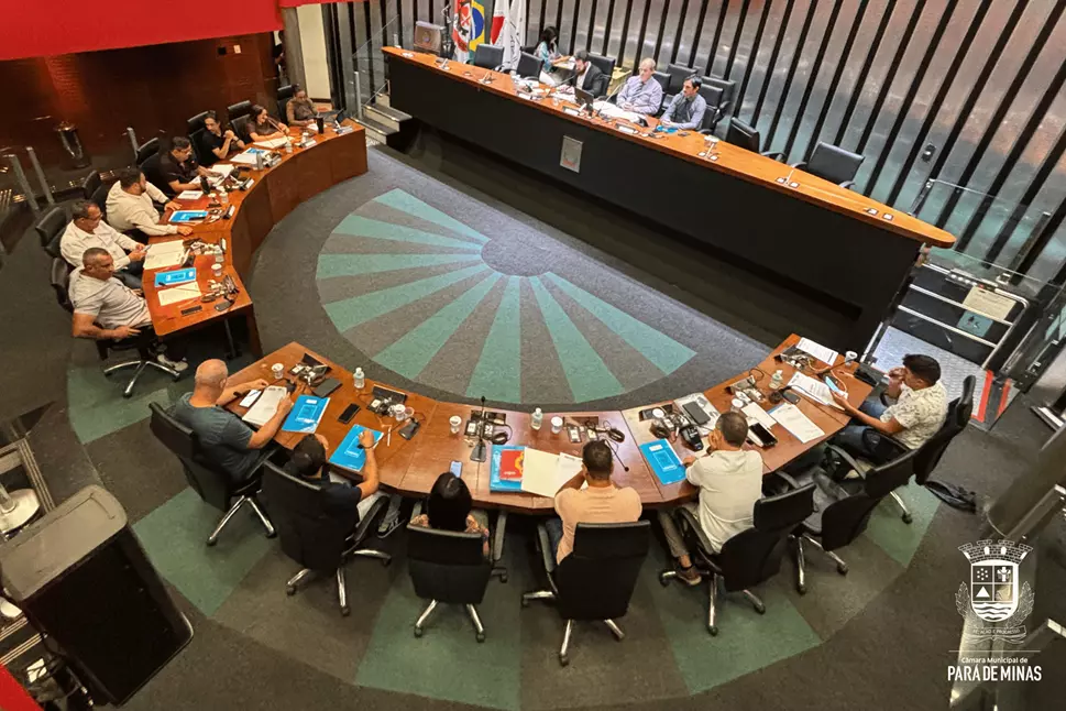 Câmara aprova projeto de lei que protege crianças e adolescentes de conteúdos impróprios